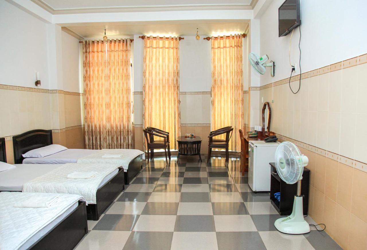 Khach San Hong Kong Otel Buôn Ma Thuột Dış mekan fotoğraf